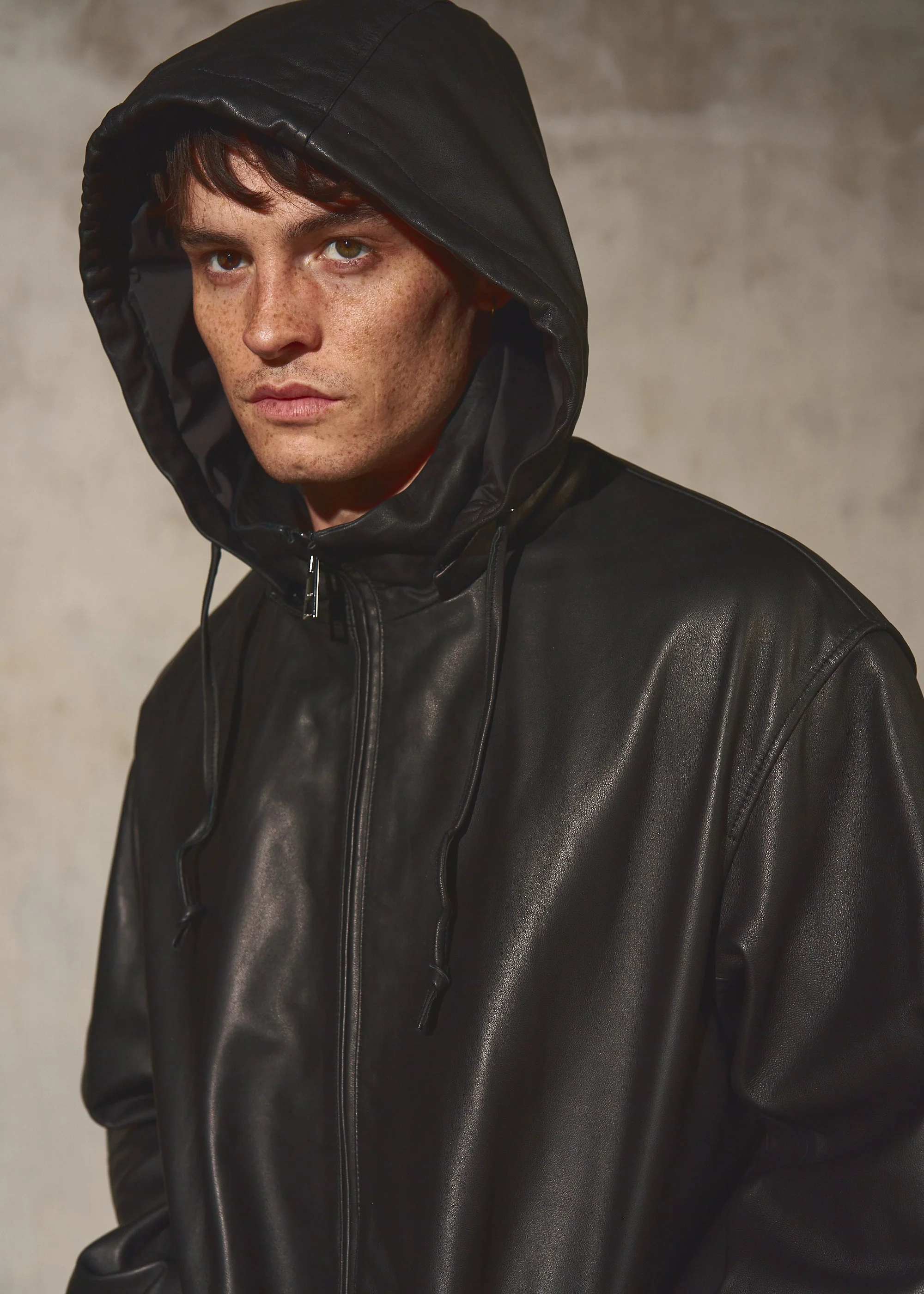 HOODED LEATHER WINDBREAKER - Noir - Image 8