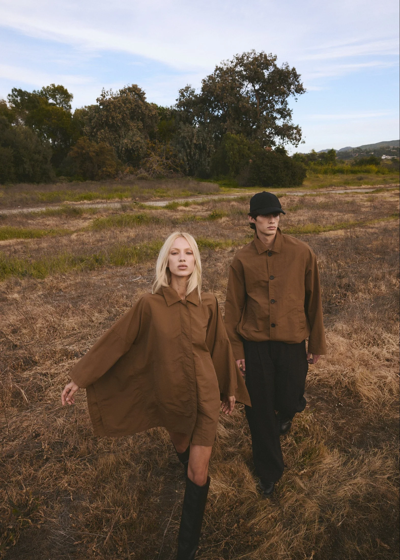 PAPERWEIGHT SHIRT JACKET - Latte - Image 3