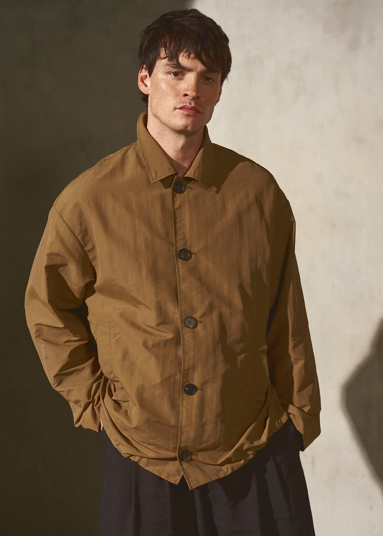 PAPERWEIGHT SHIRT JACKET - Latte - Image 9
