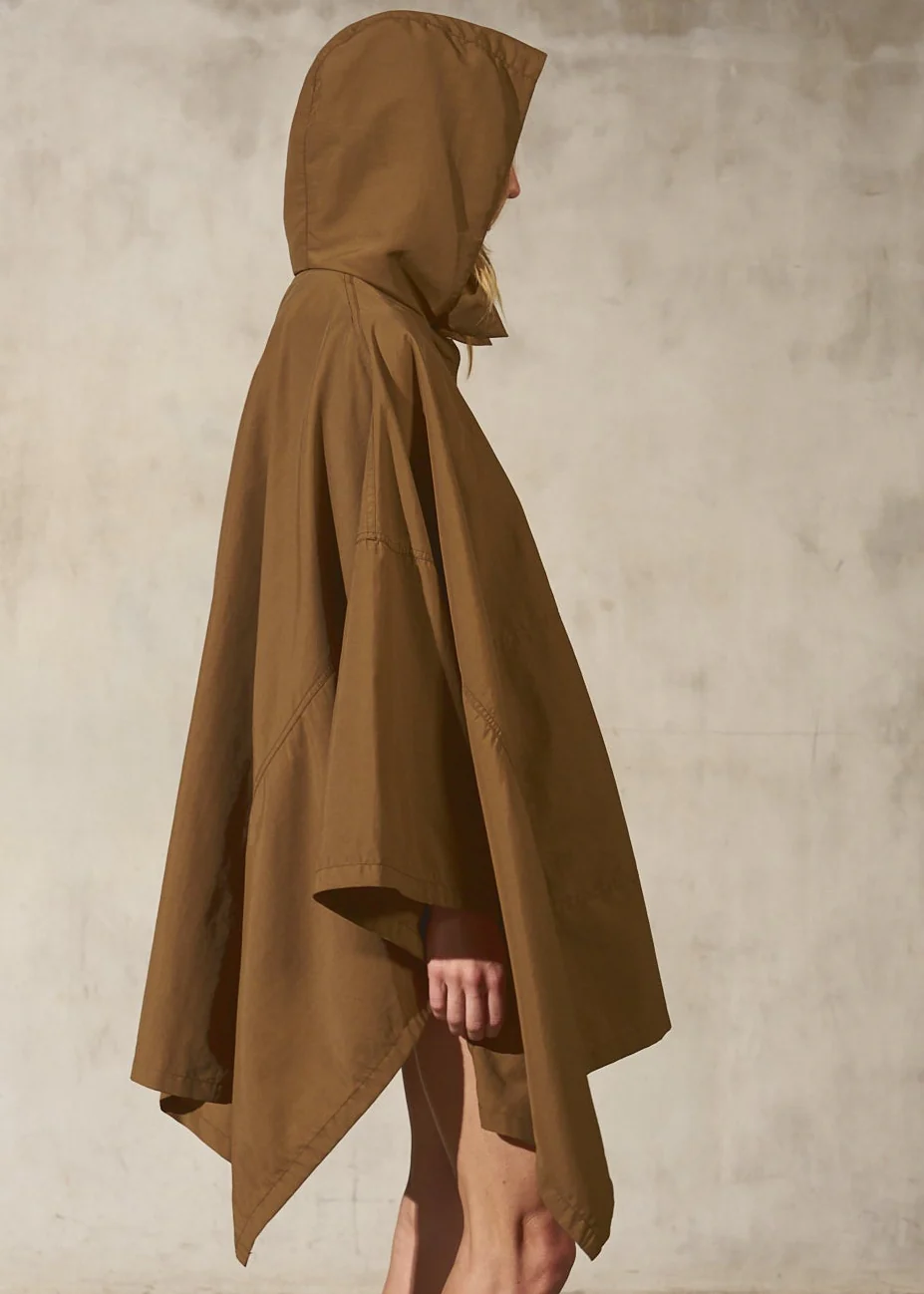 PAPERWEIGHT PONCHO - Latte - Image 5